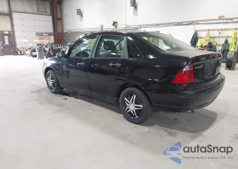 2005 Ford Focus Zx4 z USA, uszkodzony, nr VIN 1FAFP34N45W314273